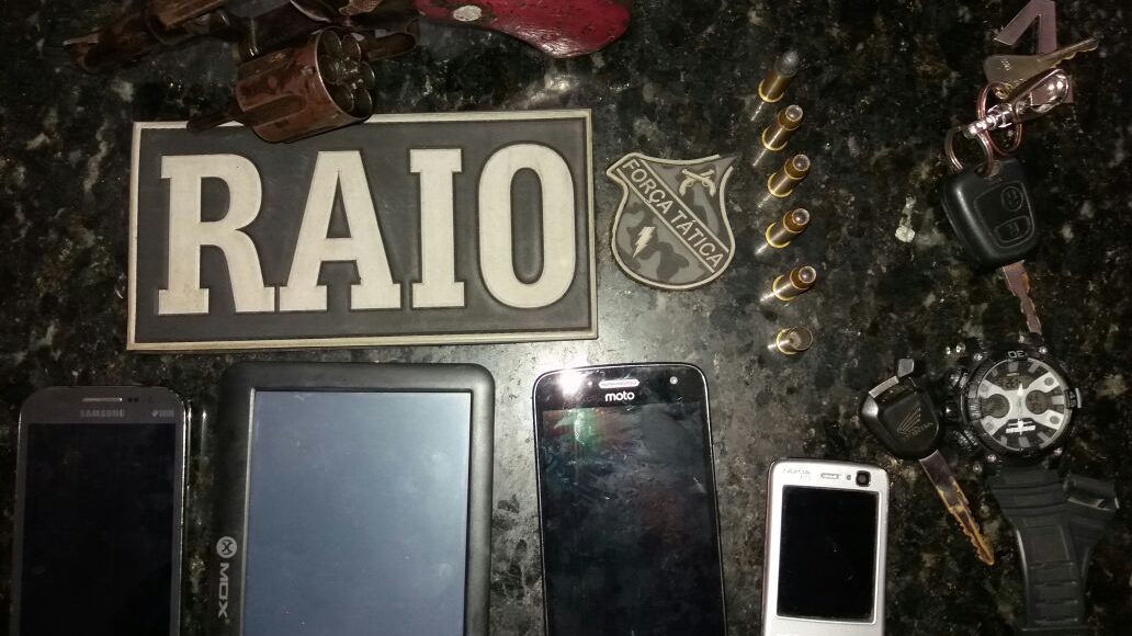 armas dos tres barvo