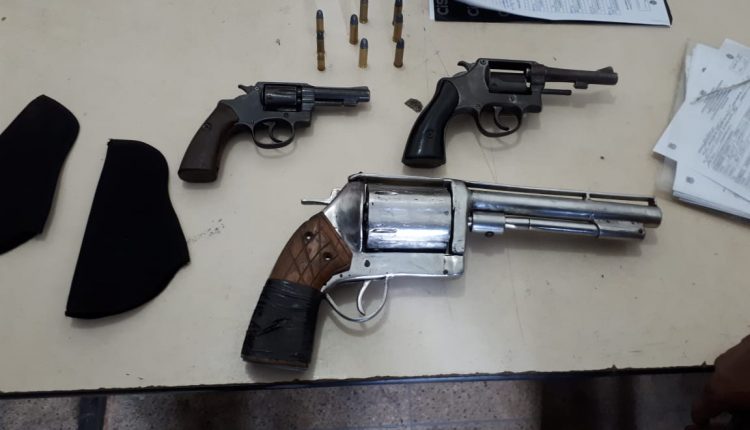 POLÃCIA MILITAR PRENDE 5 SUSPEITOS PELOS CRIMES DE POSSE ILEGAL DE ARMA DE FOGO E HOMICÃDIO EM IMPERATRIZ