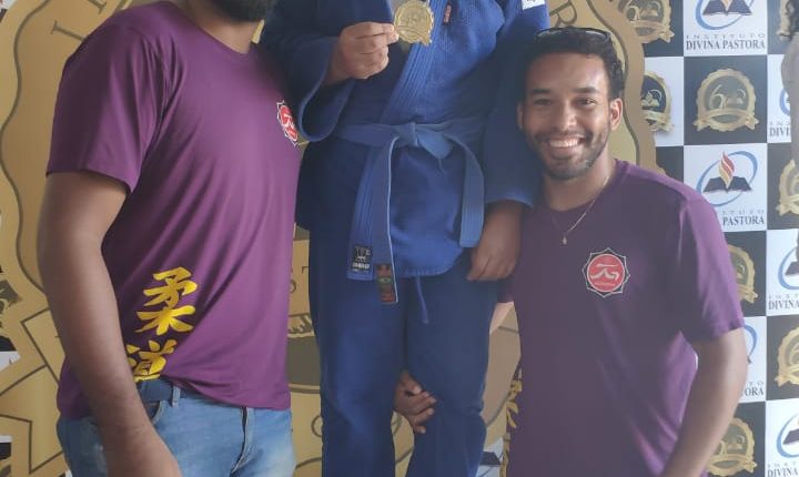 5de2c6f2-f54b-4134-ab83-bc164a24bdca