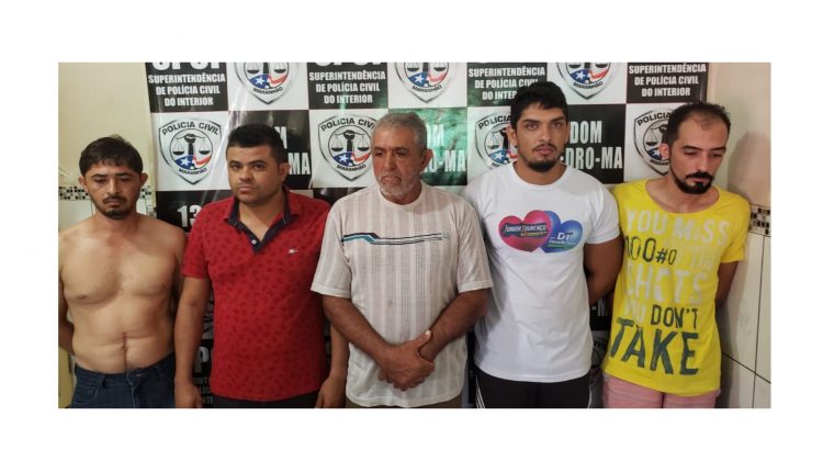 OPERAÃÃO ULTIMATUM â POLÃCIA CIVIL PRENDE QUATRO PESSOAS COM ARMAS E DROGAS EM DOM PEDRO