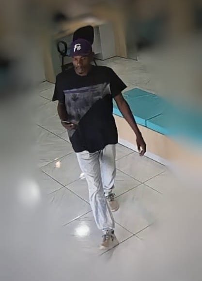 WhatsApp Image 2025-10-15 at 15.27.15